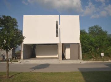 1 · Casa en Venta – Amorada 4º Sector, Carretera Nacional, Monterrey, N. L.