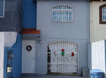 Casa de 2 habitaciones, Cuautitlán Izcalli · Casa en Dos Niveles en Venta
