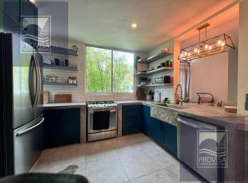 Casa · 400m² · 4 Recámaras · 2 Estacionamientos · Casa en Venta en Selvamar
