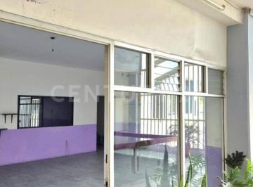 Oficina · 222m² · Renta de Local Comercial U Oficina en Planta Alta en Plaza Roma, Colima