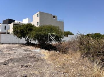 Terreno / Lote , El Marqués · Terreno en Venta Junto Al Campo de Golf en Zibata