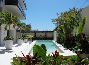 Departamento · 147m² · 3 Recámaras · 2 Estacionamientos · Departamento en Renta en Cancun Centro, con 3 Recamaras y Amenidades