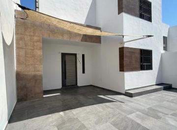 Casa de 4 habitaciones, Guadalupe · Casa en Venta en Península Privada Residencial, Guadalupe, Nuevo León