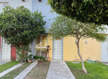 Casa · 83m² · 2 Recámaras · 1 Estacionamiento · Acuario Loreto