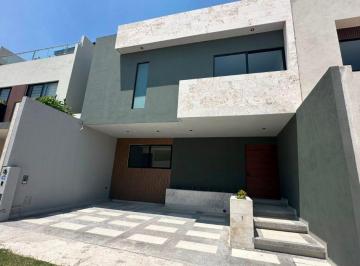 Casa de 4 habitaciones, San Luis Potosí · Casa en Venta en Priv. San Ángel 5 Galaxia 209