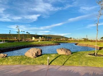 Terreno / Lote , Querétaro · Invierte en Calidad de Vida, Vista Al Lago - La Espiga. 587 m²