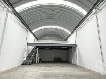 Bodega comercial · 435m² · 3 Estacionamientos · Bodega Comercial en Renta en Av Villahermosa Xalapa