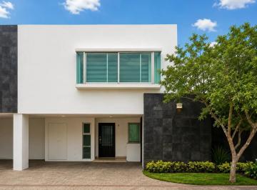 Casa de 3 habitaciones, Zapopan · Ciudad Granja Casa en Renta Dentro de Coto