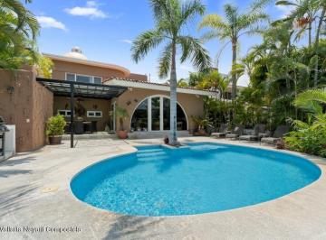 Casa de 5 habitaciones, Bahía de Banderas · Casa en Venta en Campo de Golf El Tigre, Nuevo Vallarta, Club de Playa