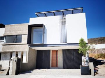 Casa · 266m² · 3 Recámaras · 2 Estacionamientos · Casa en Venta en Nuevo Refugio - (4)