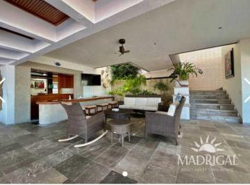 Casa · 934m² · 4 Recámaras · 2 Estacionamientos · Casa en Venta en Brisas del Márques - (4)