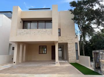 Casa en condominio de 3 habitaciones, Mérida · Casa en Renta con Paneles Solares en Paseo Country Merida, Yucatan