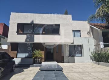 Casa de 3 habitaciones, Atizapán de Zaragoza · Casa en Renta en Extraordinario Fraccionamiento en Chiluca