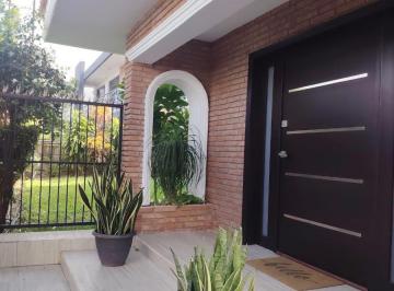 Casa · 417m² · 3 Recámaras · 4 Estacionamientos · Casa en Venta, Col. Lomas de Rosales
