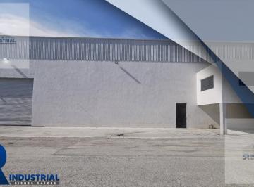 Bodega comercial · 970m² · 6 Estacionamientos · Bodega en Renta en Escobedo