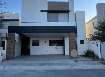 Casa · 220m² · 3 Recámaras · 2 Estacionamientos · Renta Casa Sorrento Al Norte Precio Especial