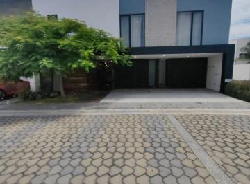 Casa de 4 habitaciones, Ocoyucan · Venta de Hermosa Casa en Parque Volcanes. Lomas de Angelopolis