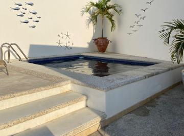 Departamento de 1 habitación, Puerto Vallarta · Estudio en El Centro con Una Vista Hermosa