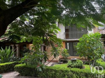 Casa · 218m² · 3 Recámaras · 2 Estacionamientos · Casa en Venta en Vista Hermosa Corazón de Cuernavaca Morelos