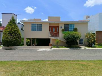 Casa de 3 habitaciones, San Juan del Río · En Venta Amplia Casa en Fracc Privado y de Alta Plusvalía Claustro del Río