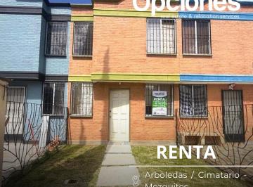 Casa de 3 habitaciones, Salamanca · Casa en Renta en Arboledas Cd Bajio, Clúster Cimatario, Calle Mezquites