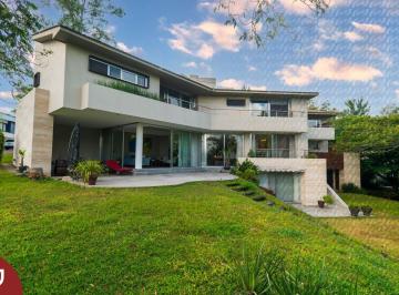 Casa de 4 habitaciones, Xalapa · Residencia de Lujo en Exclusiva Zona Campestre
