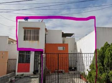 Casa · 54m² · 2 Recámaras · 1 Estacionamiento · Departamento Planta Alta en Venta Los Puertos, Juarez