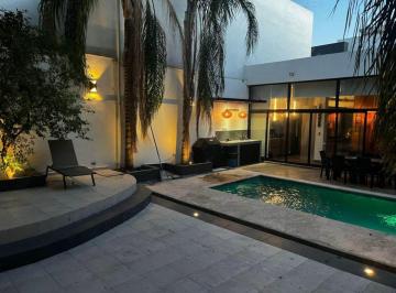 Casa de 1 habitación, Monterrey · Loft Amueblado en Reta Colinas del Valle
