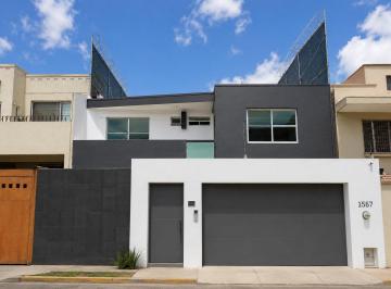 Casa de 4 habitaciones, Guadalajara · Casa en Venta en Providencia Guadalajara Jalisco