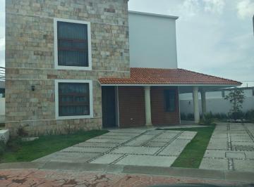 Casa de 3 habitaciones, San Agustín Tlaxiaca · Casa en Venta en Fracc. Los Frailes Residencial Pachuca