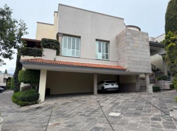Casa · 517m² · 3 Recámaras · 4 Estacionamientos · Casa Venta en Calle Agua, Jardines del Pedregal