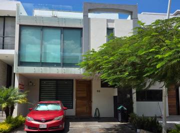 Casa de 5 habitaciones, Zapopan · Casa en Venta Dentro Coto en Solares Residencial Zapopan