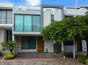 Casa de 5 habitaciones, Zapopan · Casa en Venta Dentro Coto en Solares Residencial Zapopan