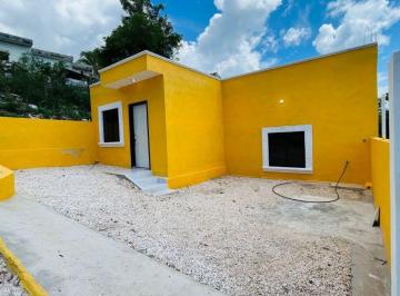 Casa de 2 habitaciones, Campeche · Casa con Excelente Ubicación