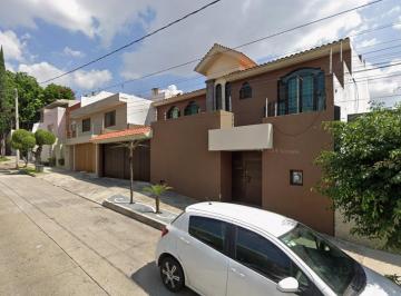 Casa de 4 habitaciones, Guadalajara · ¡El Máximo Nivel de Exclusividad en Providencia 2ª Sección, Guadalajara!