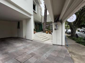 Oficina · 112m² · Consultorio en Renta en Prados Providencia, Guadalajara