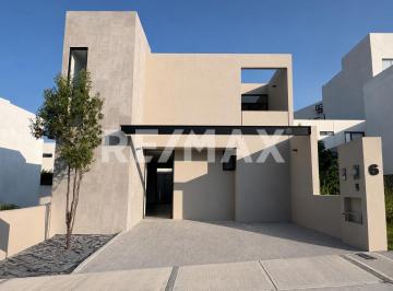Casa de 3 habitaciones, El Marqués · Casa en Renta Zibata
