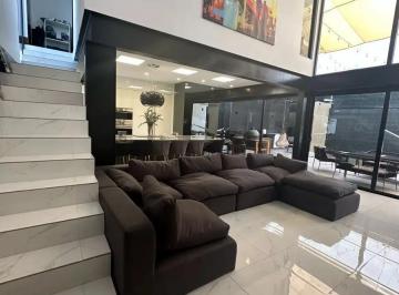 1 · Casa en Venta o Renta, Porto Cumbres Milán