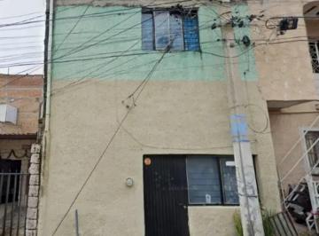 Casa de 3 habitaciones, Guadalajara · Casa Para Remodelar en Sata Cecilia