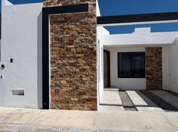 Casa de 3 habitaciones, Tequisquiapan · Casa Nueva de Una Planta — Vista Alta, Barrio de San Juan, Tequisquiapan