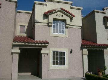 Casa de 3 habitaciones, Cuautitlán Izcalli · Casa en Renta en Urbi Quinta Montecarlo, Cuautitlán Izcalli, Estado de México