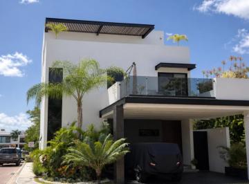 1 · Espectacular Casa en Venta en Residencial Río, Quintana Roo