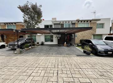 Casa · 175m² · 3 Recámaras · 2 Estacionamientos · Casa en Renta/ Venta en Bosques de Las Fuentes Calimaya Bosques de Las Fuentes