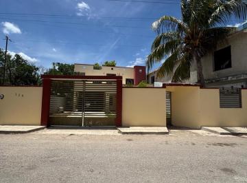 HERMOSA CASA · Casa Amplia y Bien Ubicada