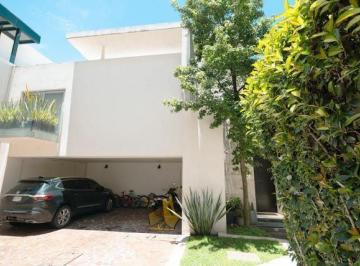 Casa en condominio · 304m² · 3 Recámaras · 2 Estacionamientos · Venta Casa Mision Catala en La Loma Santa Fe
