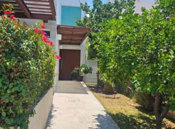 Casa de 4 habitaciones, Querétaro · Casa en Venta en Jurica Queretaro