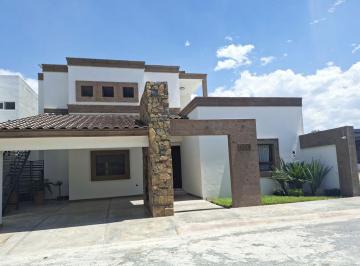 Casa de 3 habitaciones, Saltillo · Residencia Al Norte de 1 Planta en Country Club