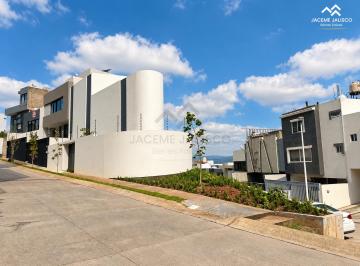 Casa Venta 148m² de 3 habitaciones · Casa en Venta Paisajes del Tesoro - Extraordinaria Vista Panoramica