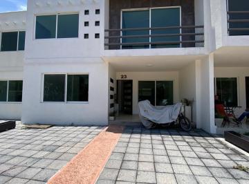 Casa · 140m² · 3 Recámaras · Casa en Venta, en Jiutepec Morelos Centro, con Porton Electrico