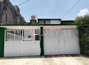 Casa · 108m² · 3 Recámaras · 3 Estacionamientos · Casa en Renta Cumbria